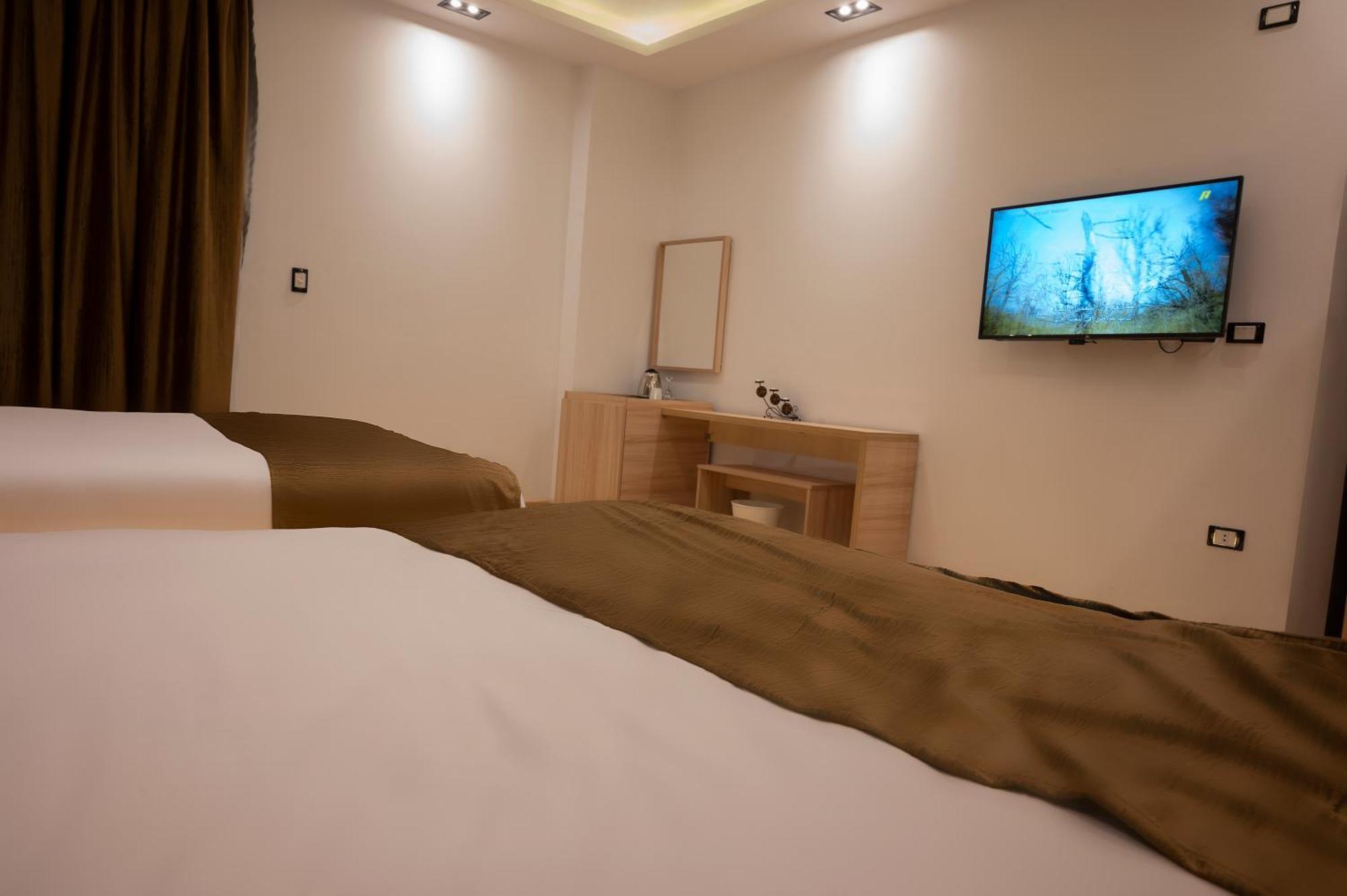 Palm Pyramids View Hotel Kafret el-Gabal Room photo
