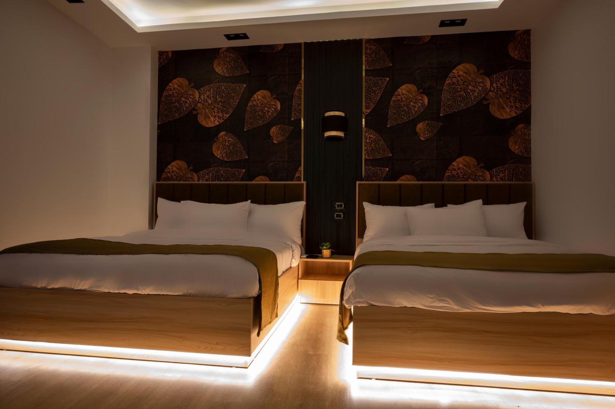 Palm Pyramids View Hotel Kafret el-Gabal Room photo
