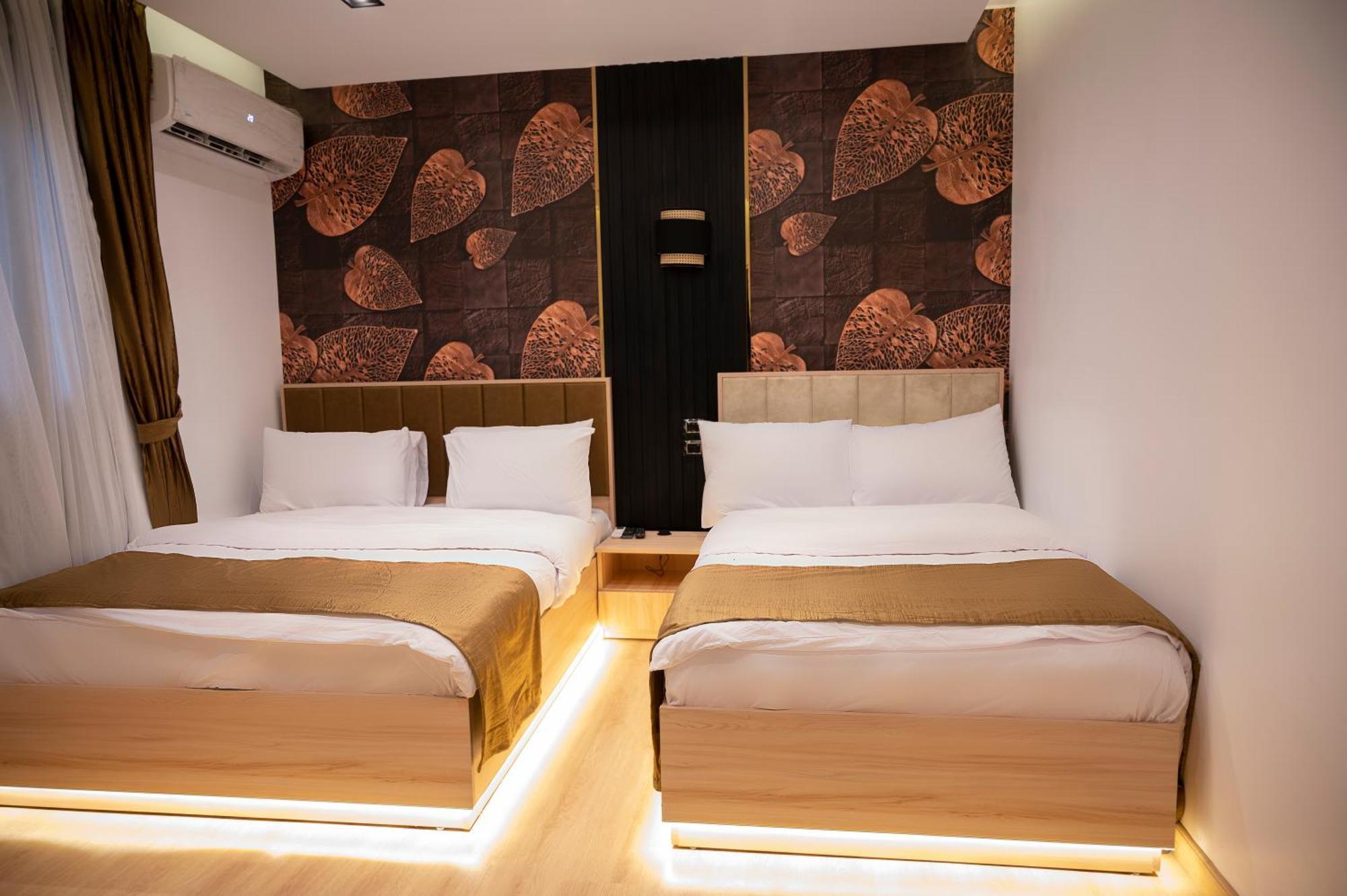 Palm Pyramids View Hotel Kafret el-Gabal Room photo