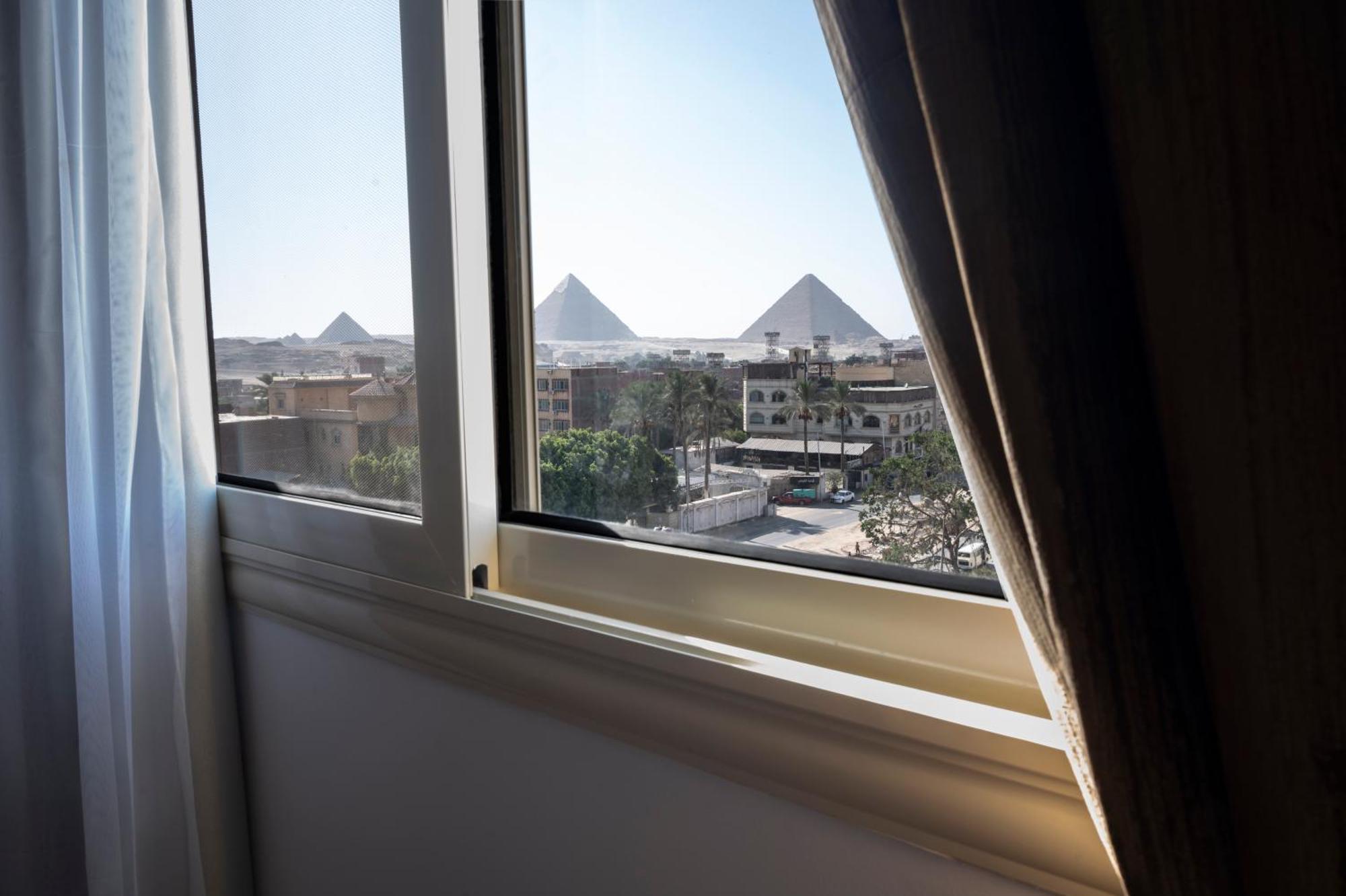 Palm Pyramids View Hotel Kafret el-Gabal Room photo